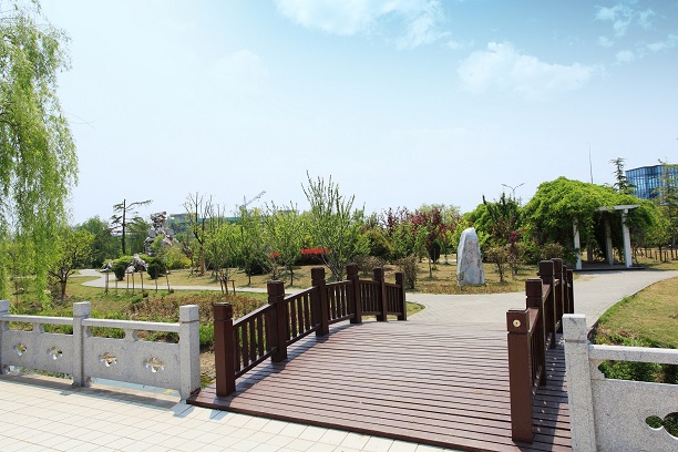 鹽城工業(yè)職業(yè)技術(shù)學(xué)院中專(zhuān)部怎么樣、好不好