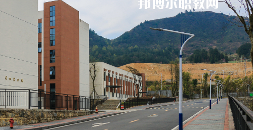 貴州建設職業(yè)技術學院中職部2020年報名條件、招生要求、招生對象