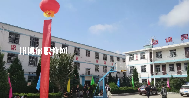 慶陽市機(jī)電工程學(xué)校2020年學(xué)費(fèi)、收費(fèi)多少