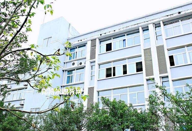 重慶應(yīng)用技術(shù)職業(yè)學(xué)院2020年報(bào)名條件、招生要求、招生對(duì)象