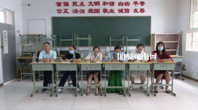 開(kāi)封市中原科技中等職業(yè)學(xué)校2021年有哪些專業(yè)