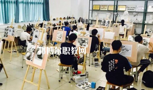 惠州科貿(mào)職業(yè)技術(shù)學(xué)校2020年報(bào)名條件、招生要求、招生對(duì)象