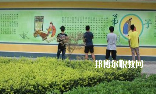 懷遠縣中等職業(yè)技術學校2020年報名條件、招生要求、招生對象