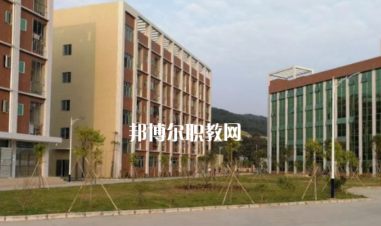 龍門縣職業(yè)技術(shù)學(xué)校2020年報(bào)名條件、招生要求、招生對(duì)象