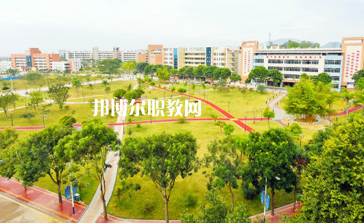 信宜職業(yè)技術學校2020年招生辦聯(lián)系電話