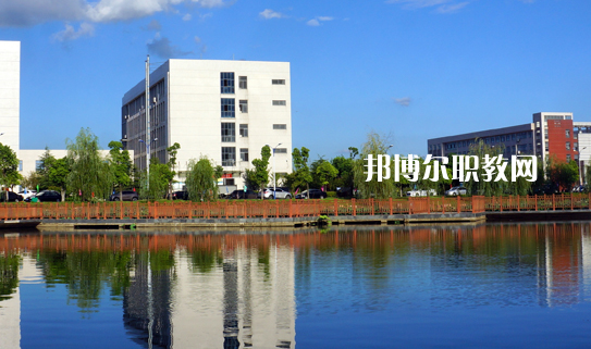 安徽銅陵技師學(xué)院怎么樣、好不好