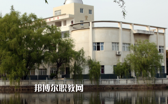 江淮工業(yè)學校2021年招生辦聯(lián)系電話