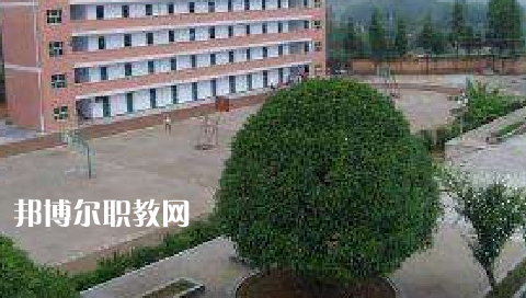 重慶市對(duì)外貿(mào)易經(jīng)濟(jì)學(xué)校2021年招生辦聯(lián)系電話