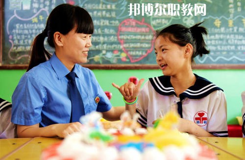 成都2021年幼師學(xué)校學(xué)什么專(zhuān)業(yè)好