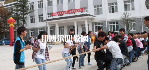 安順民族職業(yè)技術(shù)學(xué)校2021年報(bào)名條件、招生要求、招生對(duì)象