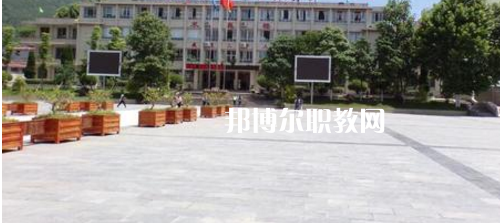 遵義計算機學(xué)校2021年報名條件、招生要求、招生對象