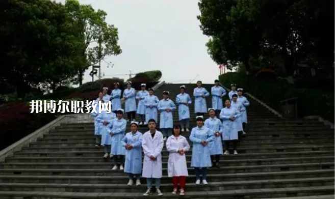 威信縣職業(yè)高級(jí)中學(xué)2021年學(xué)費(fèi)、收費(fèi)多少