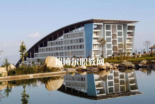 昆明醫(yī)藥職業(yè)技術(shù)學校怎么樣、好不好