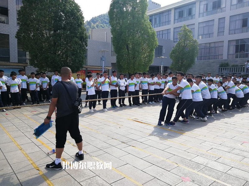 臨滄財(cái)貿(mào)學(xué)校2021年招生簡章