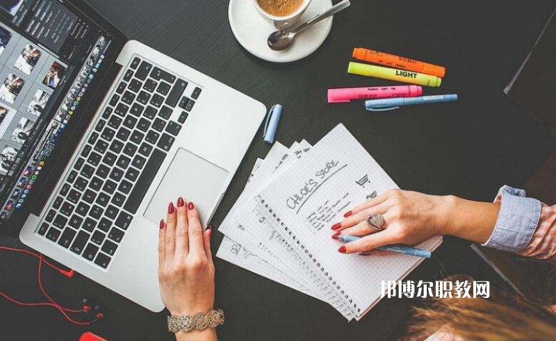 重慶2021年大專(zhuān)和中專(zhuān)哪個(gè)好