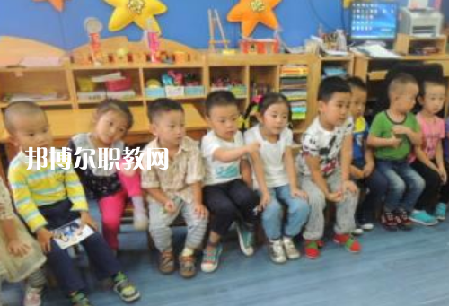 重慶2021年幼師學校畢業(yè)是什么學歷