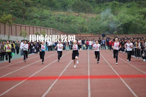 昆明現(xiàn)代科技學(xué)校2021年報名條件、招生要求、招生對象