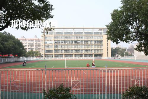 云南工業(yè)高級(jí)技工學(xué)校20怎么樣、好不好