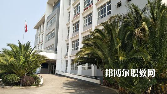 晉寧職業(yè)高級中學(xué)2021年報名條件、招生要求、招生對象