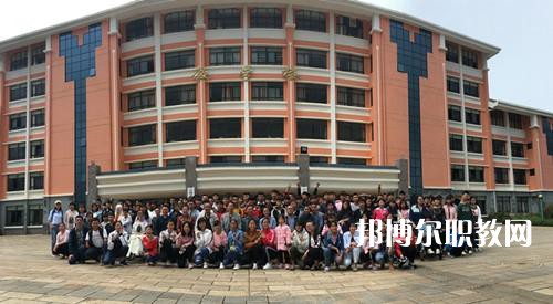 云南民族中等專(zhuān)業(yè)學(xué)校2021年招生辦聯(lián)系電話