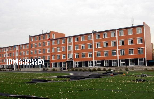 云南楚雄工業(yè)學(xué)校2021年學(xué)費(fèi)、收費(fèi)多少