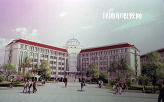 紅河州衛(wèi)生護理學(xué)校2021年招生簡章