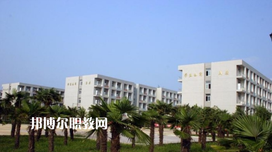 云南夏蒙衛(wèi)生學(xué)校怎么樣、好不好?