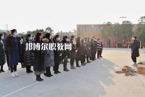 四川五月花技師學(xué)院2021年學(xué)費(fèi)、收費(fèi)多少