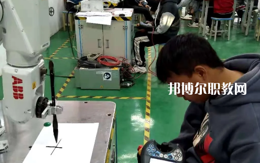 貴州貴陽市商貿(mào)學(xué)校怎么樣、好不好