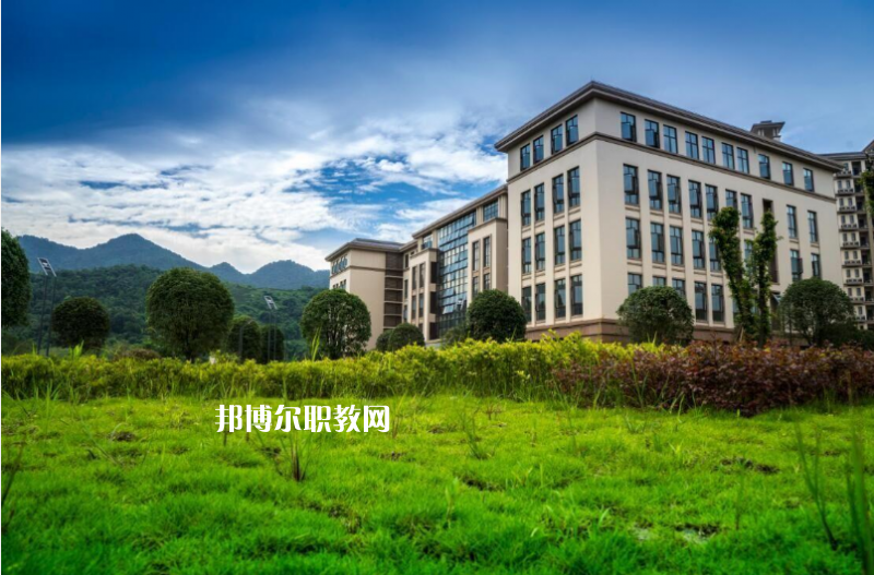 重慶2022年好一點的衛(wèi)校大專學校