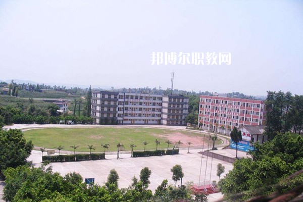 重慶第二財(cái)貿(mào)學(xué)校2022年招生辦聯(lián)系電話