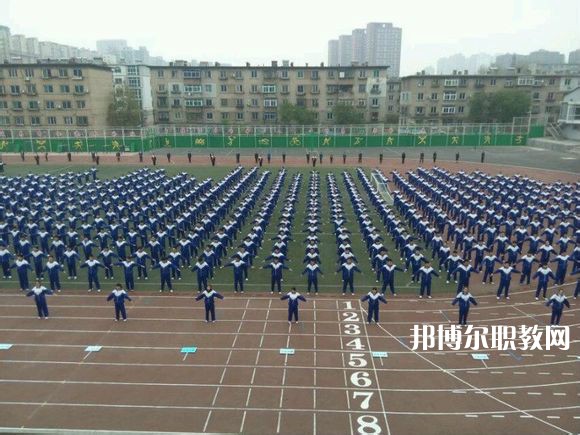 重慶航運旅游學(xué)校地址在哪里