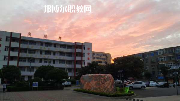 重慶巫山師范學(xué)校2022年報(bào)名條件、招生要求、招生對(duì)象 