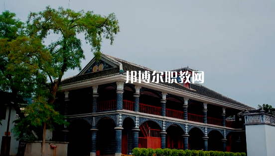 遵義職業(yè)技術(shù)學(xué)校2022年報(bào)名條件、招生要求、招生對(duì)象