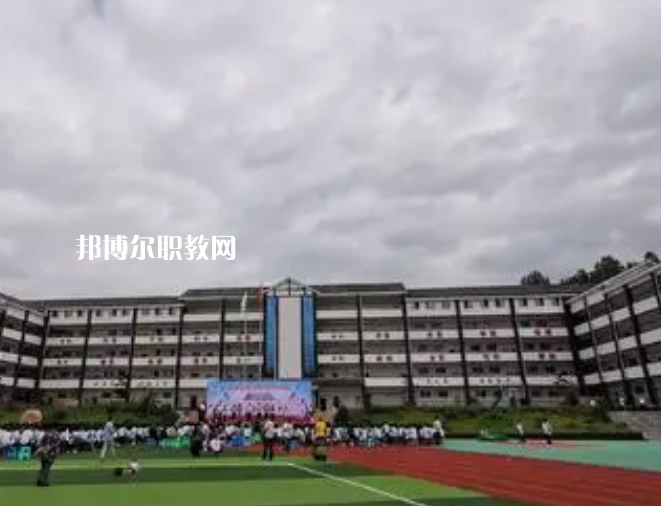 正安縣技工學(xué)校2022年報(bào)名條件、招生要求、招生對(duì)象