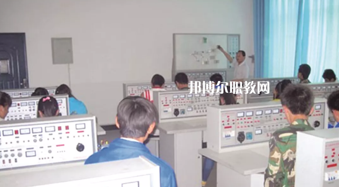 武威勞動(dòng)服務(wù)技工學(xué)校2022年報(bào)名條件、招生要求、招生對(duì)象