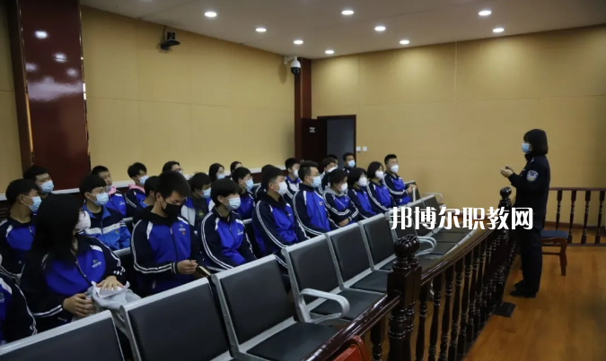 甘肅煤炭工業(yè)技工學(xué)校2022年報(bào)名條件、招生要求、招生對(duì)象