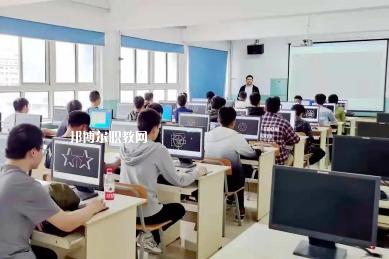 蘭州裝備制造技師學院2022年學費、收費多少