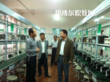 蘭州電子工業(yè)學(xué)校2022年報名條件、招生要求、招生對象