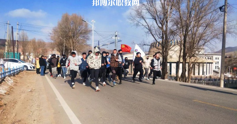 肅南縣職教中心2022年學(xué)費、收費多少