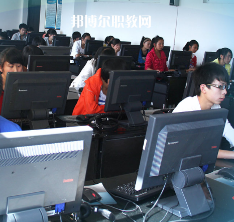 西安臨潼區(qū)職業(yè)教育中心2022年學(xué)校有哪些專(zhuān)業(yè)