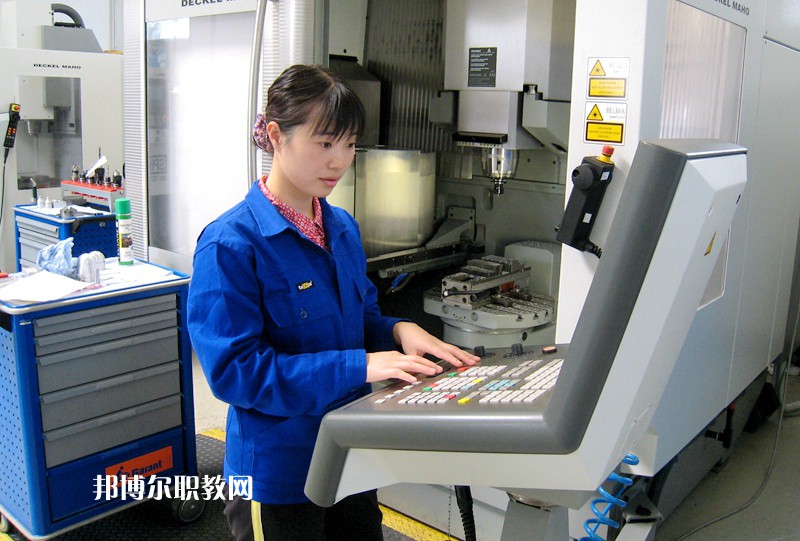 石家莊新世紀(jì)中等專業(yè)學(xué)校2022年報(bào)名條件、招生要求、招生對象