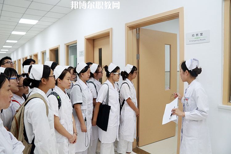 石家莊百富勤中等專業(yè)學(xué)校2022年報(bào)名條件、招生要求、招生對象