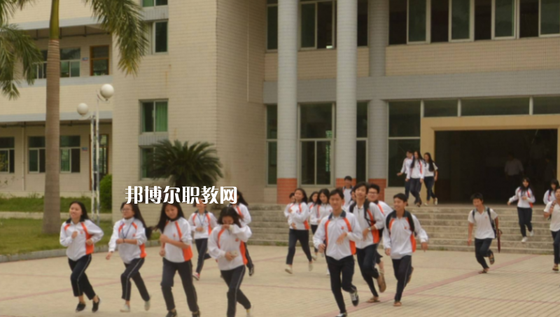 汕頭潮陽區(qū)職業(yè)技術(shù)學(xué)校2022年報名條件、招生要求、招生對象