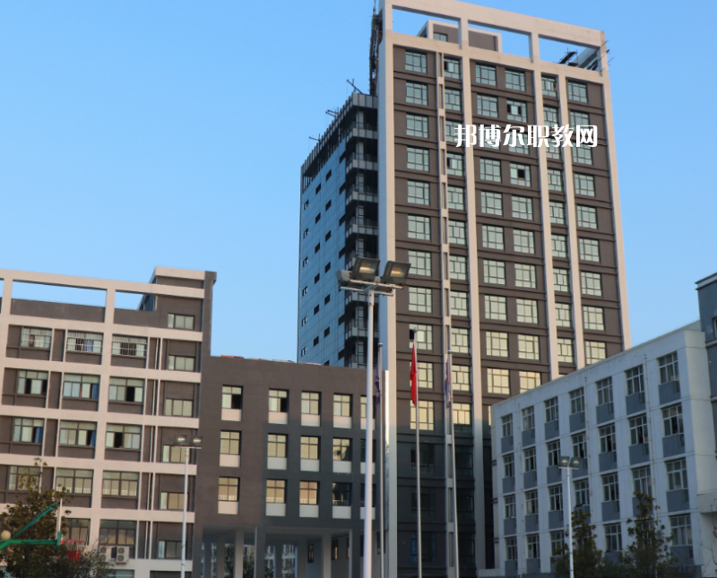 安康育英中等職業(yè)學校2022年招生辦聯(lián)系電話