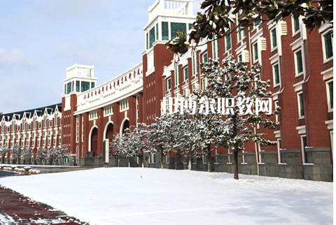 南通衛(wèi)生高等職業(yè)技術(shù)學(xué)校2022年學(xué)費(fèi)、收費(fèi)多少