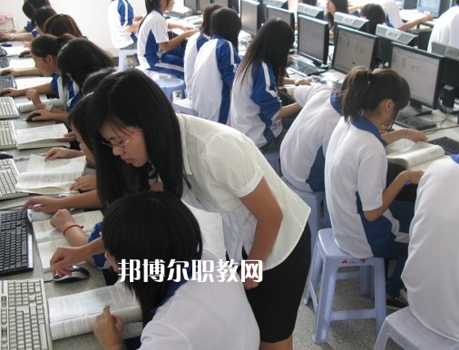 汕頭中博職業(yè)技術學校2022年招生辦聯(lián)系電話