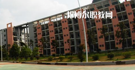 銅仁工業(yè)學(xué)校2022年學(xué)費(fèi)、收費(fèi)多少