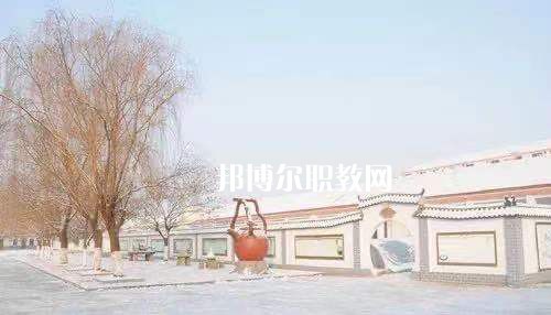 江蘇省金山中等專業(yè)學校2022年報名條件、招生要求、招生對象