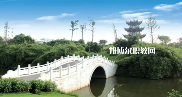 瀘州醫(yī)學(xué)院衛(wèi)生學(xué)校2022年報(bào)名條件、招生要求、招生對(duì)象